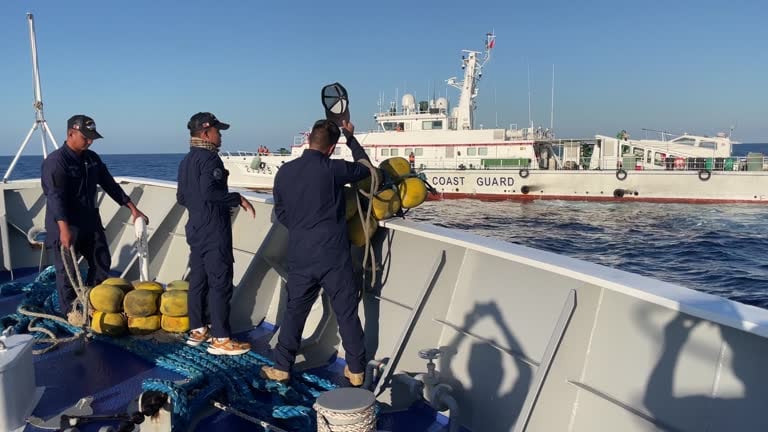 Subic fisherman rescued off Mindoro