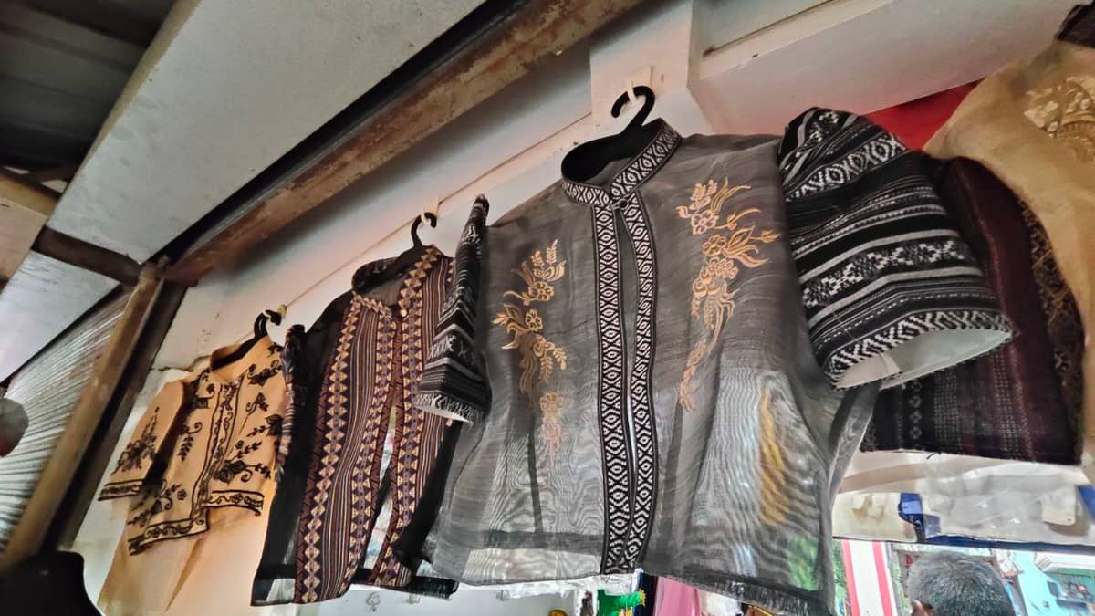 EMBROIDERED traditional clothing showcase weavers and local designers.
