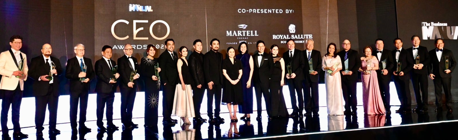(FROM left) Dr. Steve Mark Gan, Vic del Rosario Jr., Herbert Consunji, Antonio Co, Eugene Acevedo, Dr. Aivee Aguilar-Teo, Ramon Galicia, Janine Recto, Rodolfo Palanca Jr., Archie Carrasco, Yvette Fernandez, Rj Ledesma, Kaye Liwag, Irwin Lee, William Tiu Lim, Ana Lorenzana de Ocampo, Jonathan Ng, Rosemarie Rafael, Dennis Anthony Uy, Delfin Angelo ‘Buds’ Wenceslao, Benjamin Yao and Justin Sy Uy.
