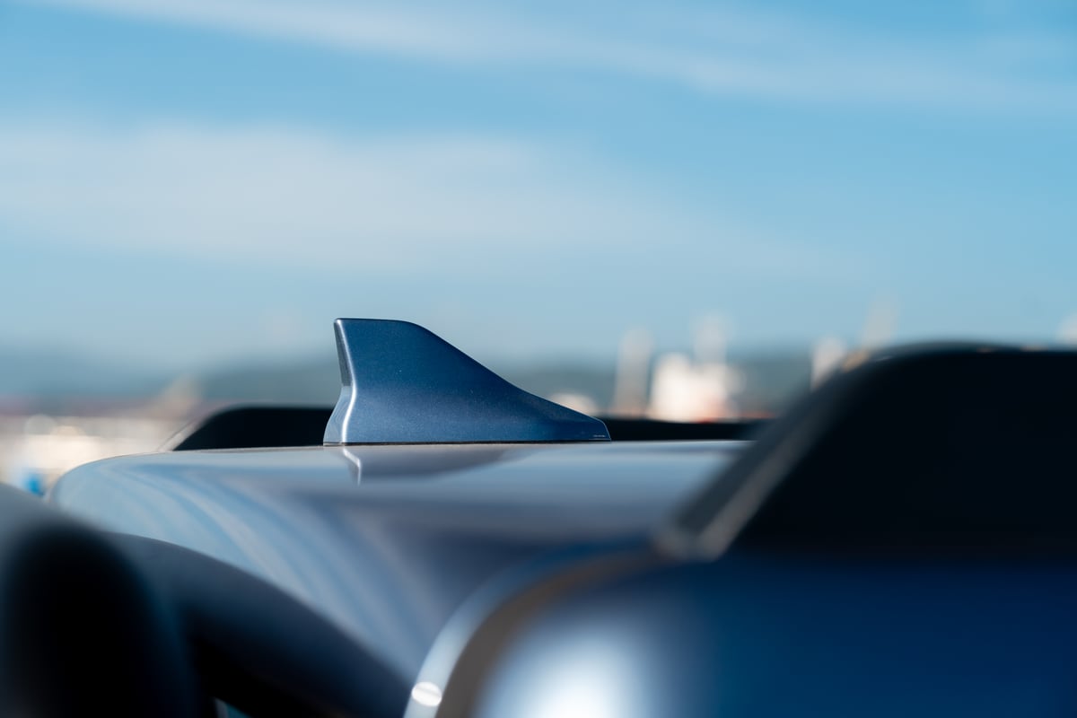 The BYD Shark 6 DMO stays true to its name, featuring a sleek shark fin antenna that adds to its bold design.