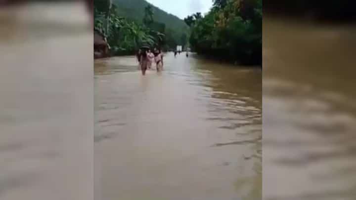 Floods submerge Albay, Sorsogon