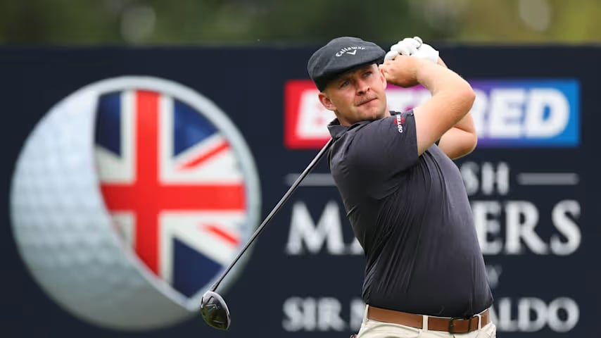 Hall grabs share of Mexico Open lead