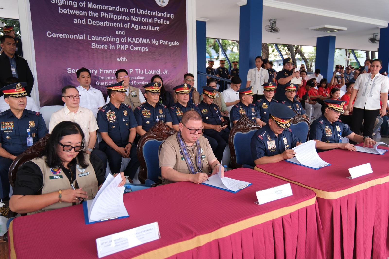 DA brings cheaper agri products to PNP, AFP headquarters