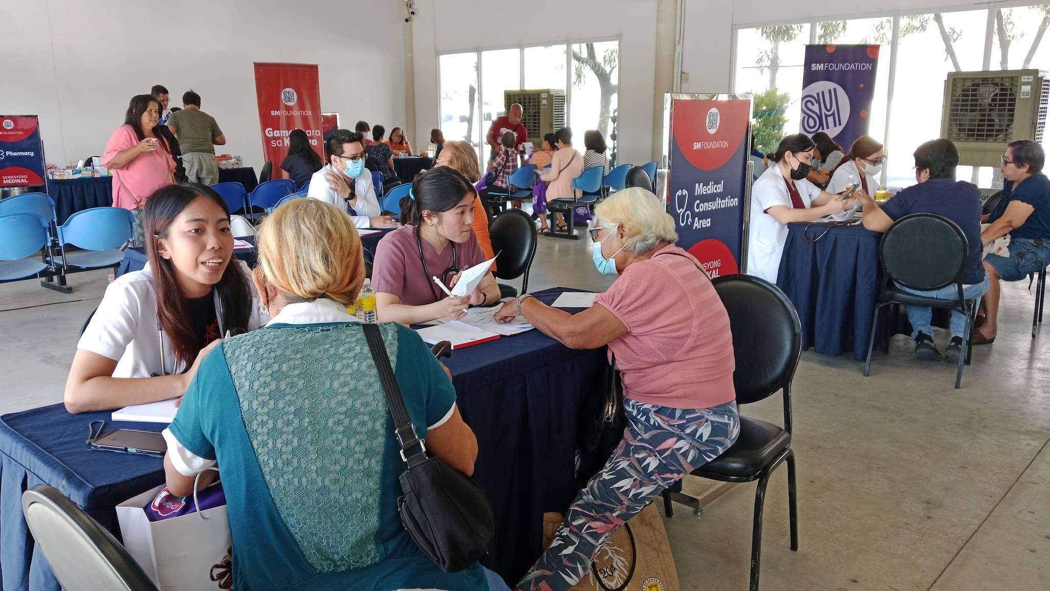 SM Foundation spreads love thru medical missions 