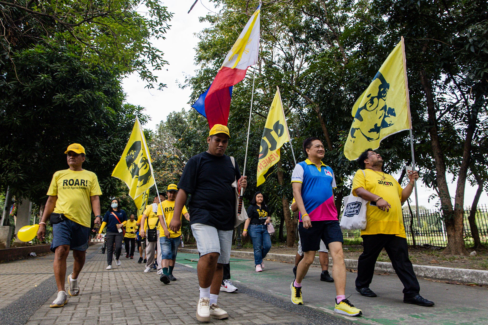 Aquino supporters commemorate EDSA with jog 