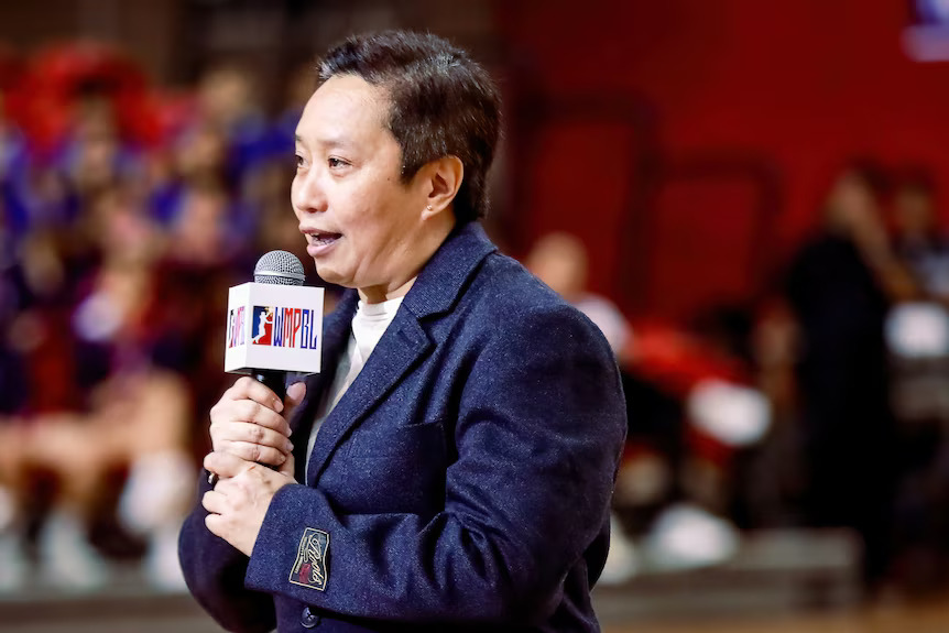 WOMAN ON TOP: Ong dribbles way to basketball prominence