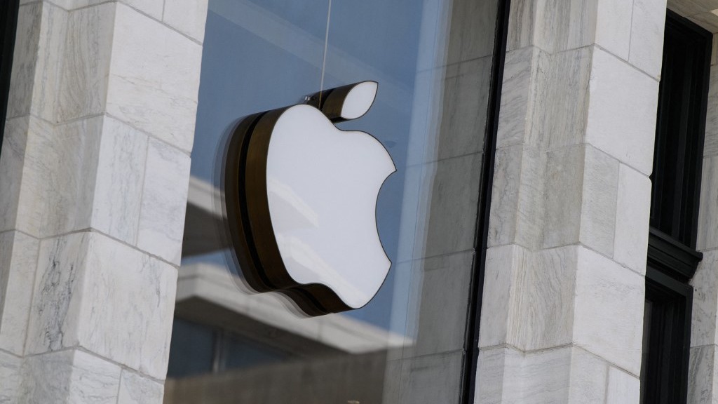 Apple to invest $500 billion in US amid Trump tariff pressures