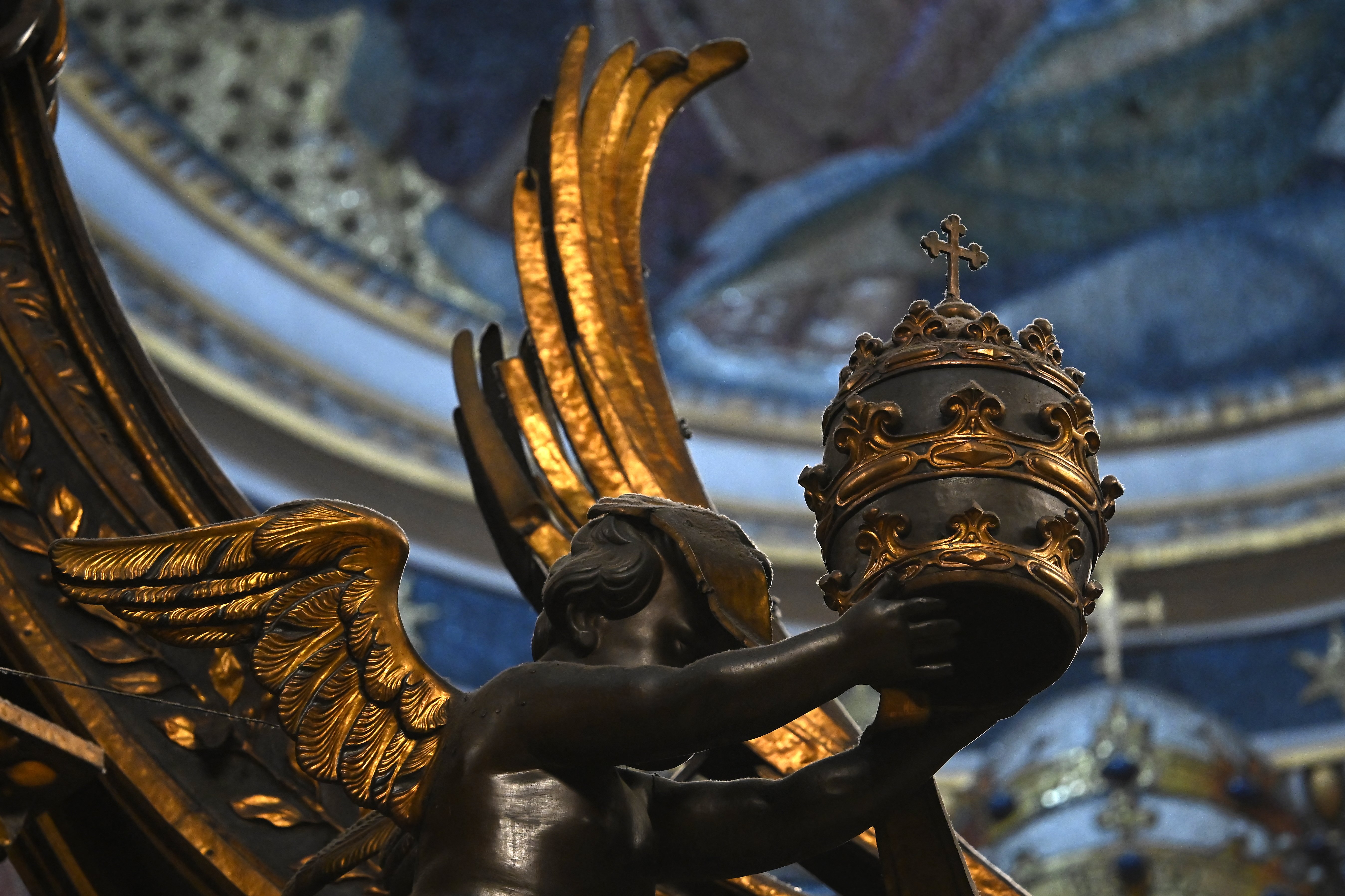 How do you say farewell to a pope? Examining papal funerals