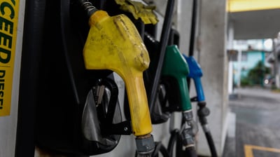 DOE to oil firms: Widen fuel discounts