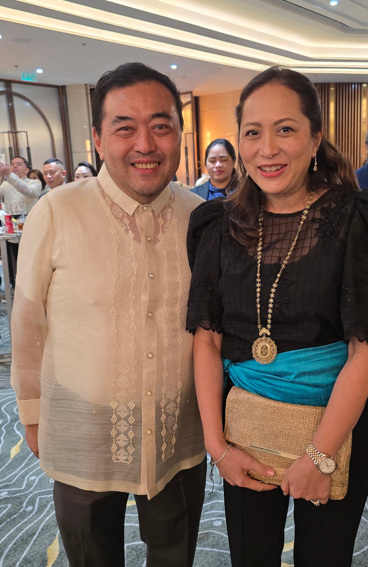 Julius Neri Jr. general manager of Cebu Mactan International Airport, and his wife Lotlot.