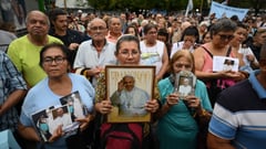 Argentines pray for Pope Francis' recovery as he remains in critical condition