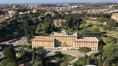 Pope Francis appoints two secretaries general for Vatican Governorate