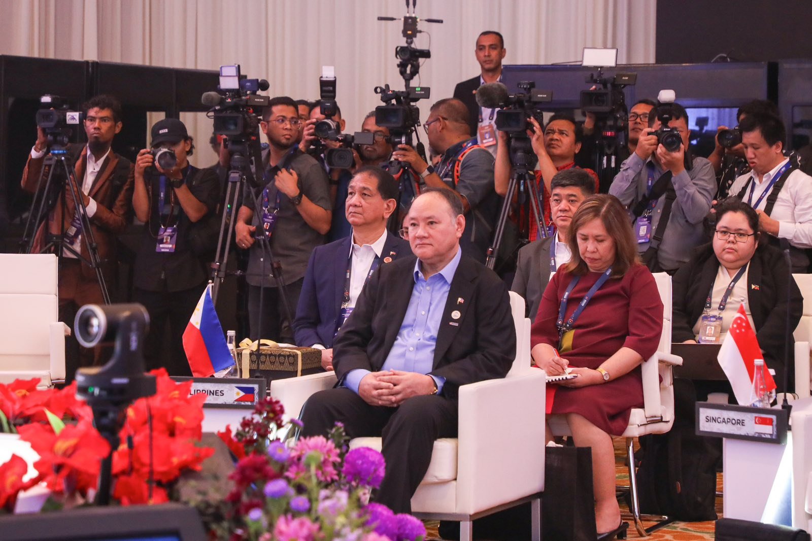 Gibo urges ASEAN members to tackle regional security challenges