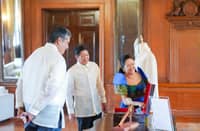 President Ferdinand Marcos Jr. (center) and First Lady Liza Marcos (right) share a light moment with Palau President Surangel Whipps Jr. at Malacañang Palace.