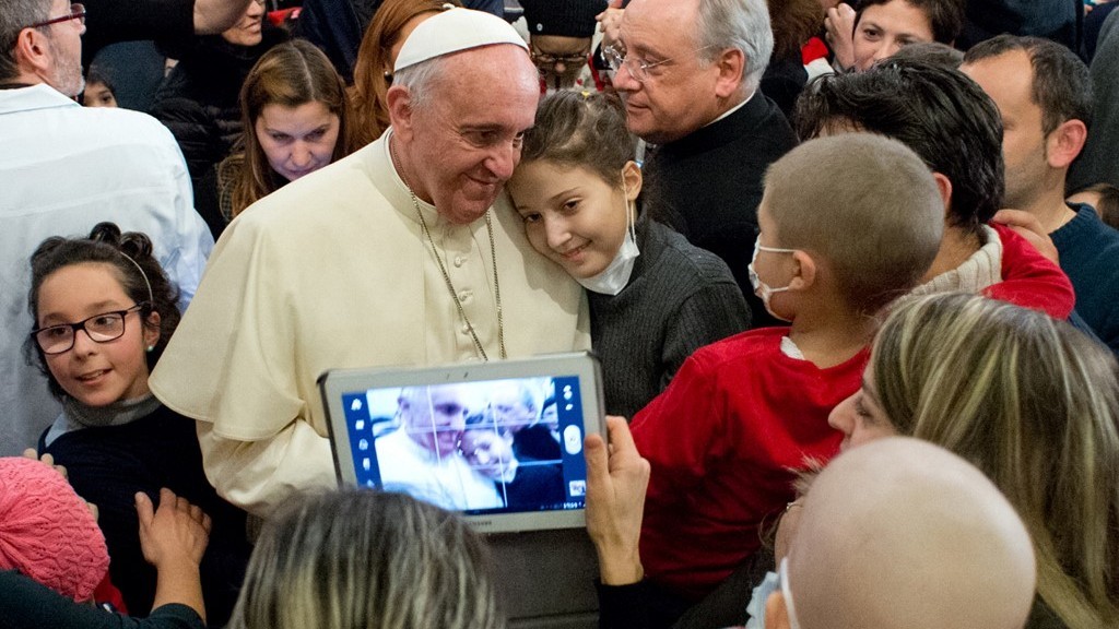 AFP PHOTO / OSSERVATORE ROMANO/HO