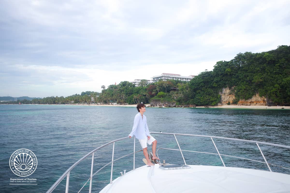 Seo In Guk promotes Philippines as new tourism ambassador in Boracay visit