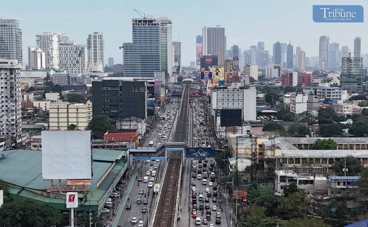 Moderate traffic is seen along EDSA southbound in Cubao, Quezon City, on Thursday, 27 February.