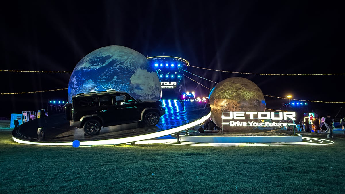 JETOUR Auto takes the global stage, driving the future with innovation.