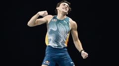 Swede Duplantis breaks his own pole vault world record  