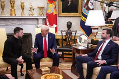 U.S. Republicans suggest Zelensky may have to step down