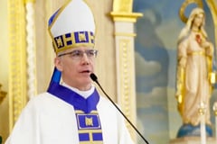 Nuncio: Keep praying for Pope