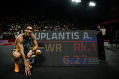 MAGICAL MONDO: Duplantis soars, shatters own record
