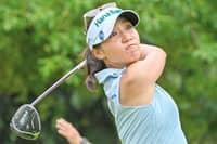 Ko fires 68, nears Singapore crown