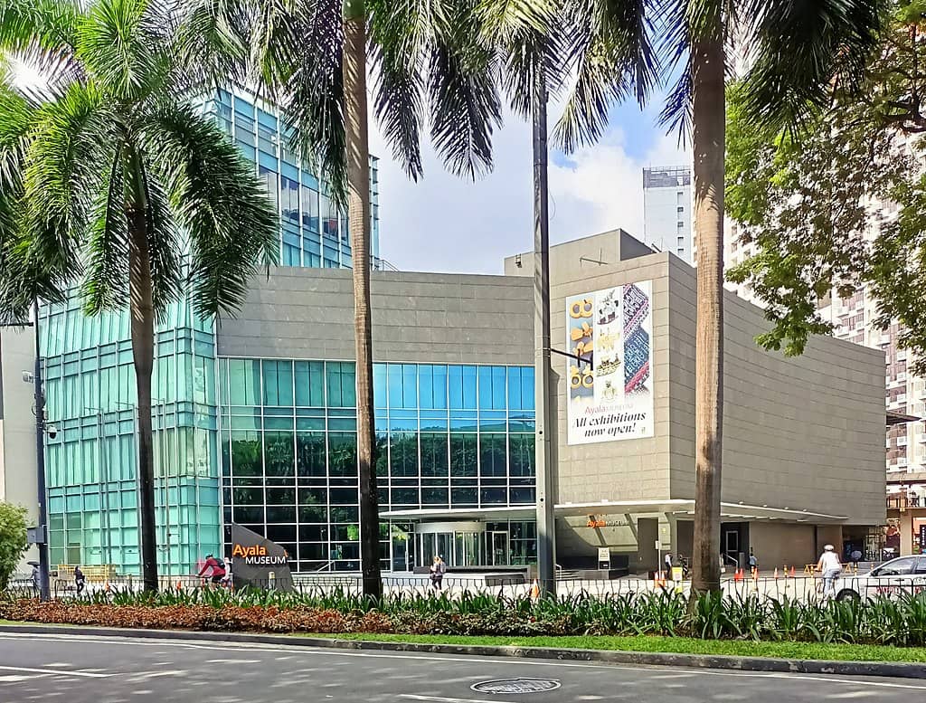 Ayala Museum by Hariboneagle.