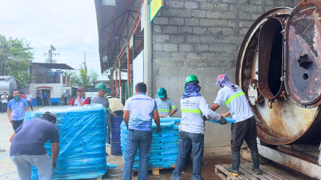 BoC-Cebu disposes forfeited goods