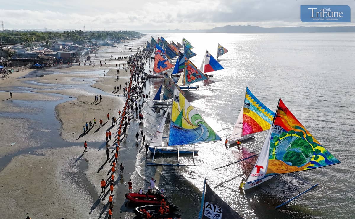 On Sunday, 2 March 2025, vibrant paraw boats set sail from the shores of Arevalo district in Iloilo City to kick off the 52nd Paraw Regatta Festival. Recognized as the largest and longest sailing competition in Southeast Asia, the event features a 30-kilometer race from Villa Beach to Guimaras Island and back. Established in 1973, the festival highlights the traditional double-outrigger boats, celebrating their importance in Ilonggo maritime heritage