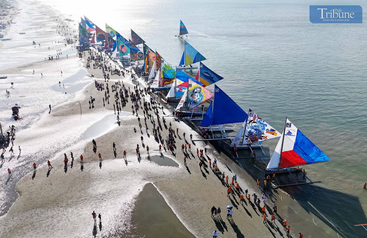 On Sunday, 2 March 2025, vibrant paraw boats set sail from the shores of Arevalo district in Iloilo City to kick off the 52nd Paraw Regatta Festival. Recognized as the largest and longest sailing competition in Southeast Asia, the event features a 30-kilometer race from Villa Beach to Guimaras Island and back. Established in 1973, the festival highlights the traditional double-outrigger boats, celebrating their importance in Ilonggo maritime heritage