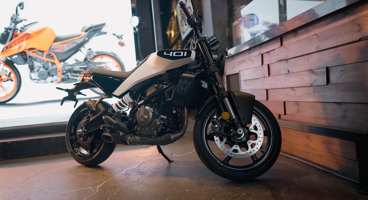The Husqvarna 401 Vitpilen exudes Scandinavian minimalism and raw power, redefining the café racer experience with sleek styling and modern performance.