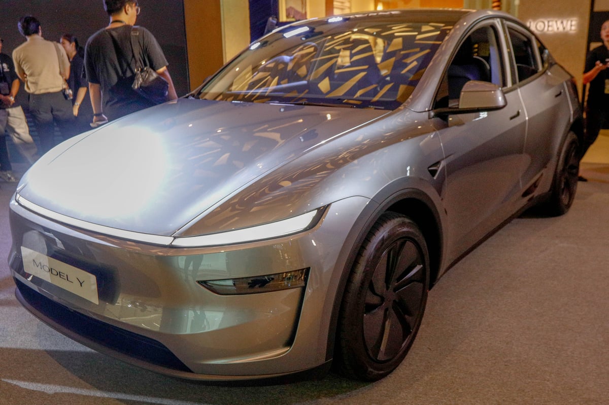 The futuristic new Tesla Model Y makes its debut in the Philippines.