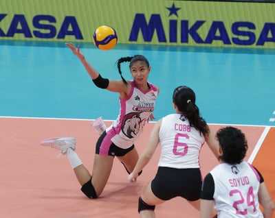 LET THERE BE LIGHT: Akari fights from brink, frustrates Farm Fresh for quarters slot