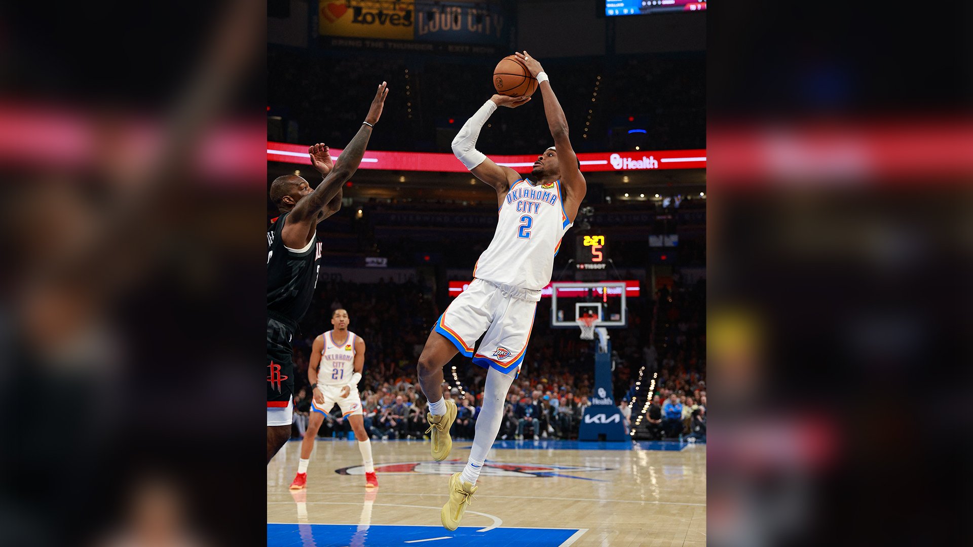 Shai Gilgeous-Alexander puts on a show, dropping 51 points to lead the Oklahoma City Thunder to a 137-128 win over the Houston Rockets in the NBA regular season.