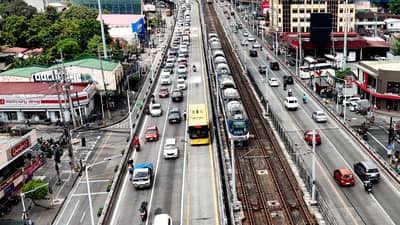 Over 300 EDSA buses face retrofit deadline