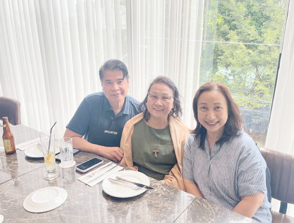 Tito Tan, Tita Tess and Tita Beth were at Lobby 385 to support Abi’s menu.