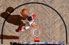 Curry scores 40 to lead Warriors fightback, Celtics rout Sixers