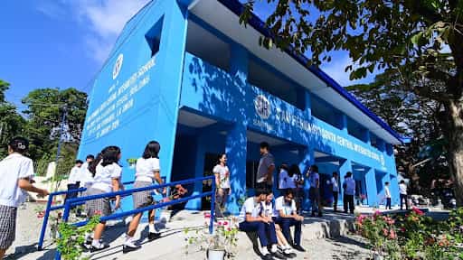 Committed to its advocacy in promoting quality education, the SM Foundation inaugurated a school building at the San Fernando South Central Integrated School in San Fernando, La Union in 2024.
