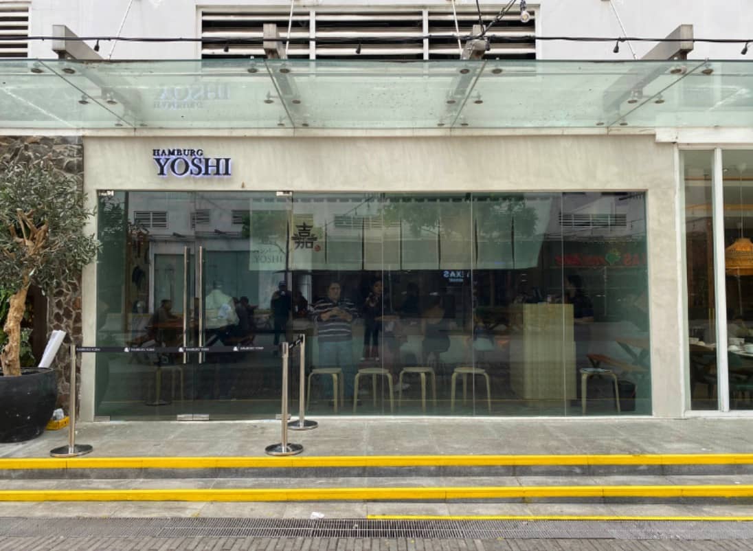 Hamburg Yoshi's first branch is located in 26th Street, Bonifacio Global City.