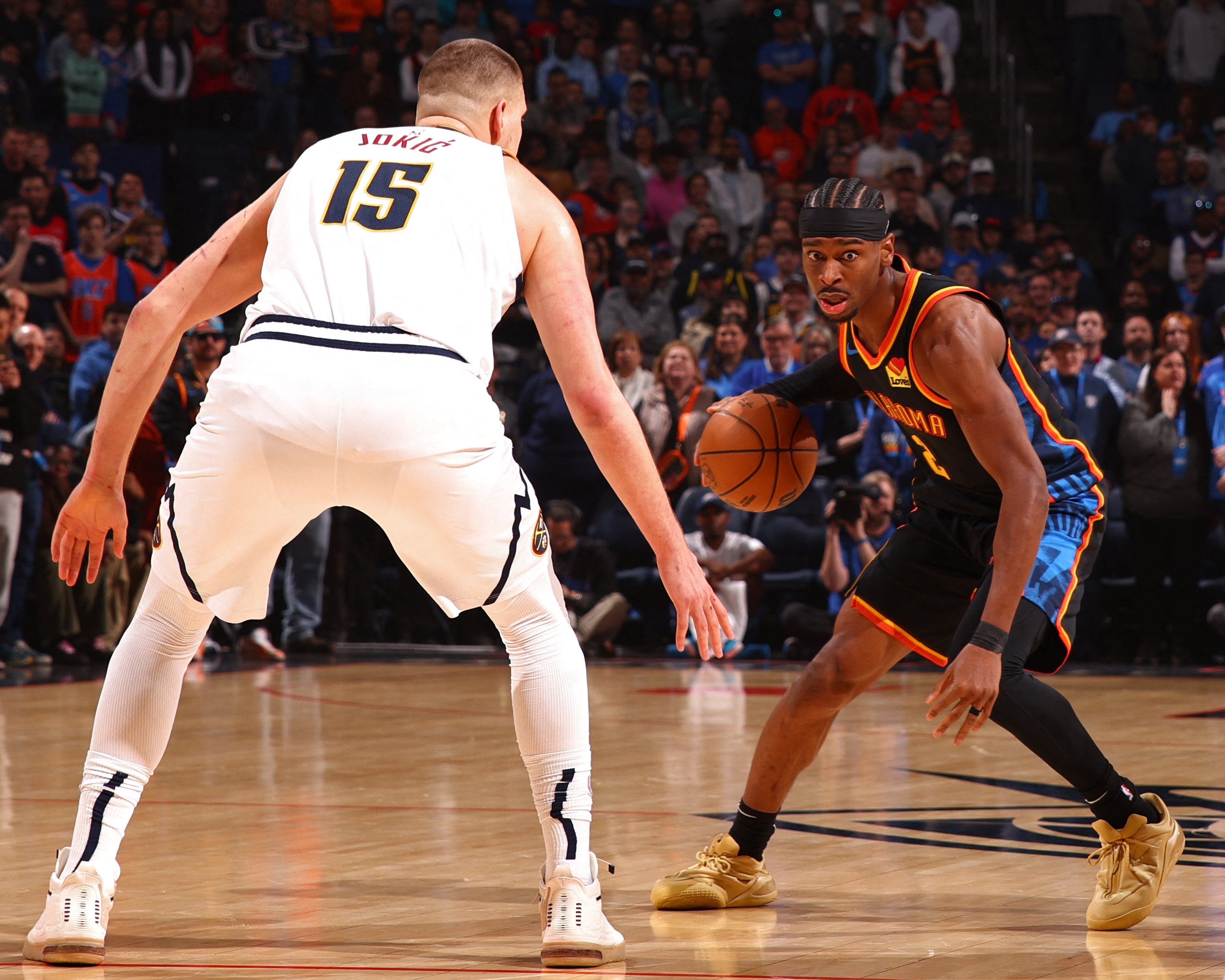 Gilgeous-Alexander fires 40, outduels Jokic