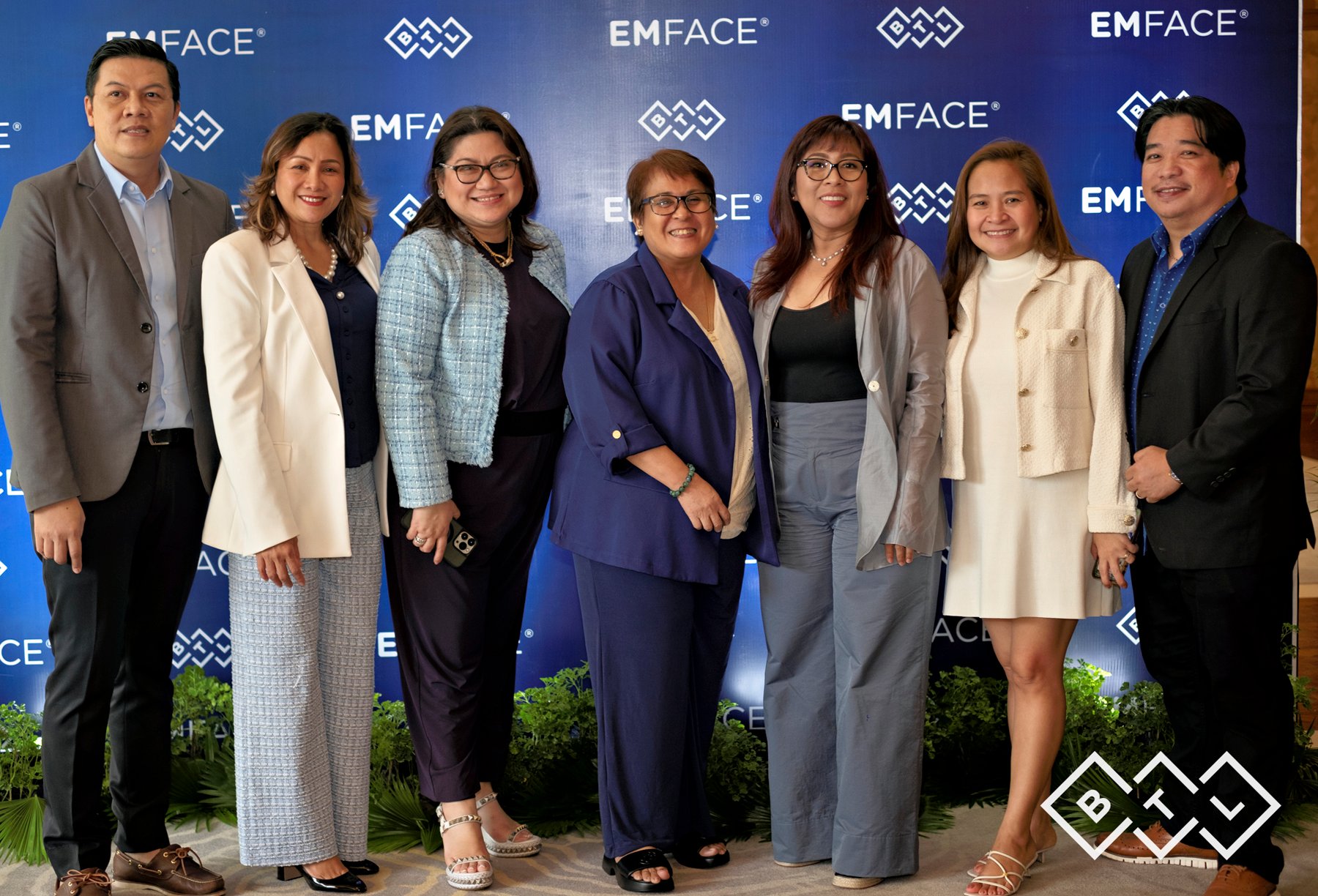 Doctors Herbert Ryan Cruz, Myla Arcena, Jennifer Jose, Grace Lopez, Isel Bayuga, Michelle Vatanagul and Tom Vatanagul.
