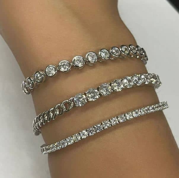 Classic 10 Carat Bezel Set Tennis Bracelet.