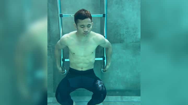 Melvin Jerusalem undergoes pool training in Cebu City ahead of his second defense of the WBC minimumweight crown on 30 March in Japan.