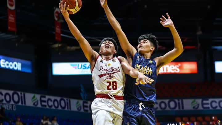 Junior Altas defuse Light Bombers