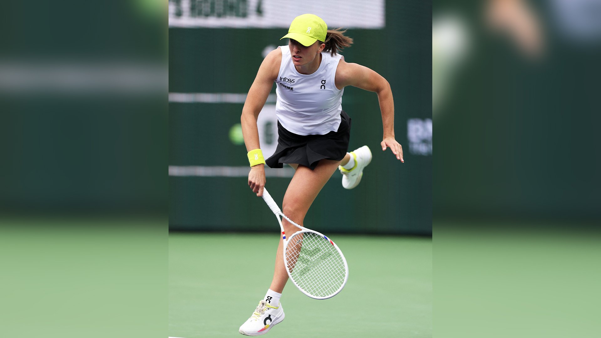 SHINING IN THE RAIN: Swiatek coasts to Indian Wells quarters