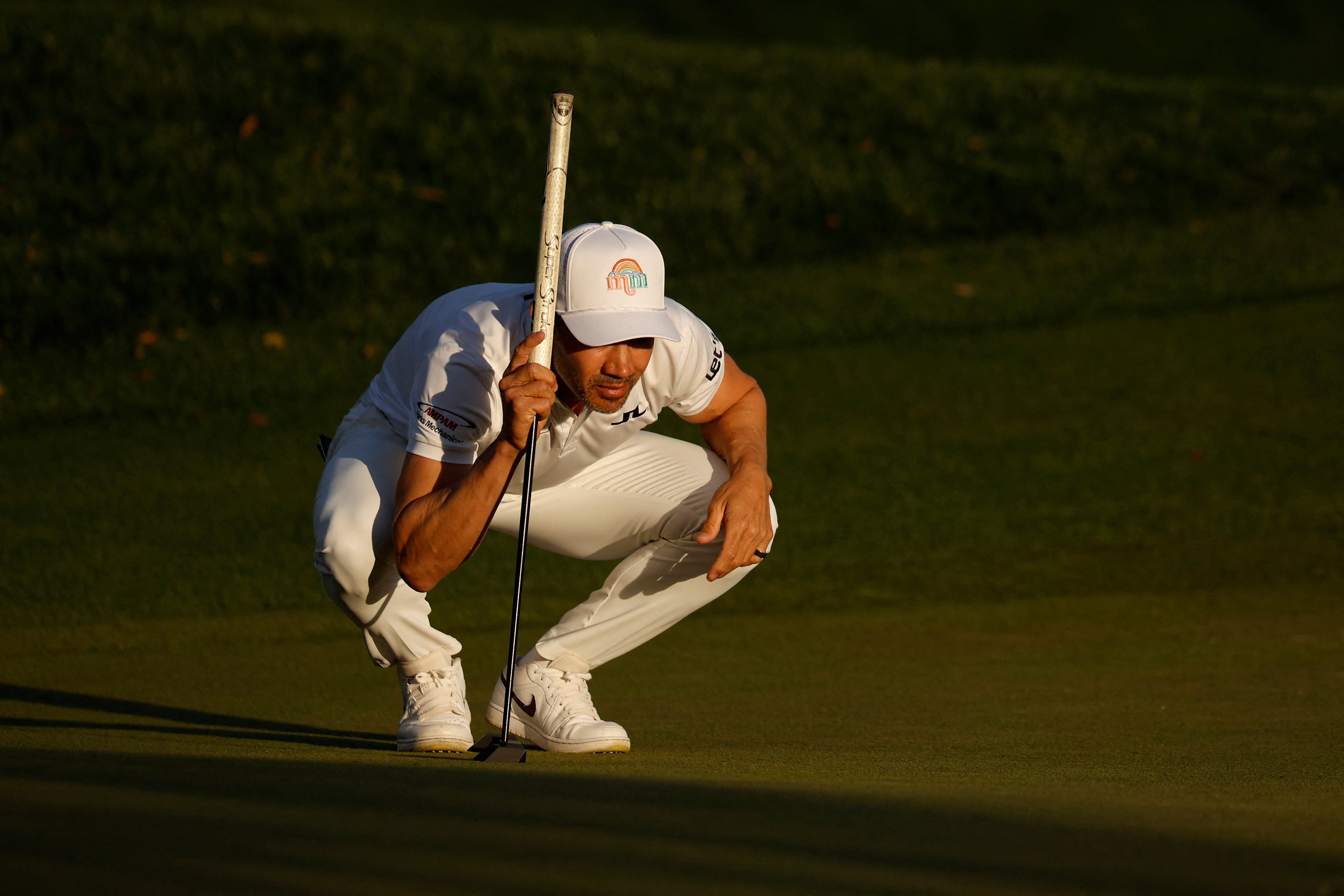 Villegas, Glover, Spaun share  Players lead