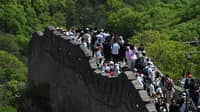 China deports Japan tourists over Great Wall buttocks pic