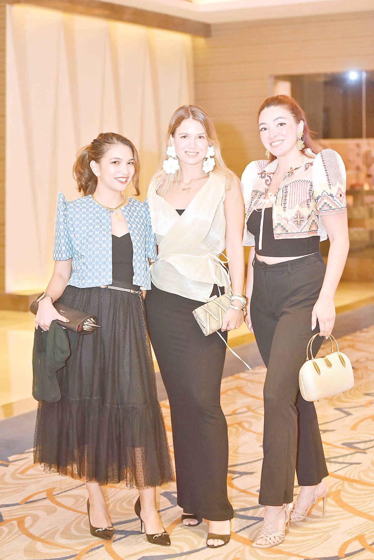 Isabella Fernandez, Natalia Peña and Kali Huff.