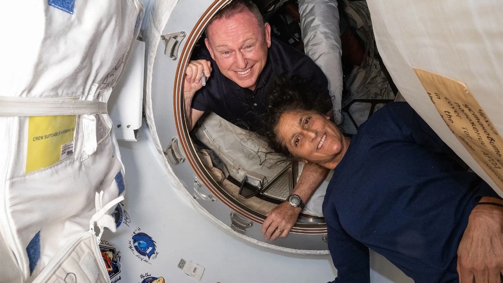 Stranded U.S. astronauts to return to Earth on Tuesday: NASA